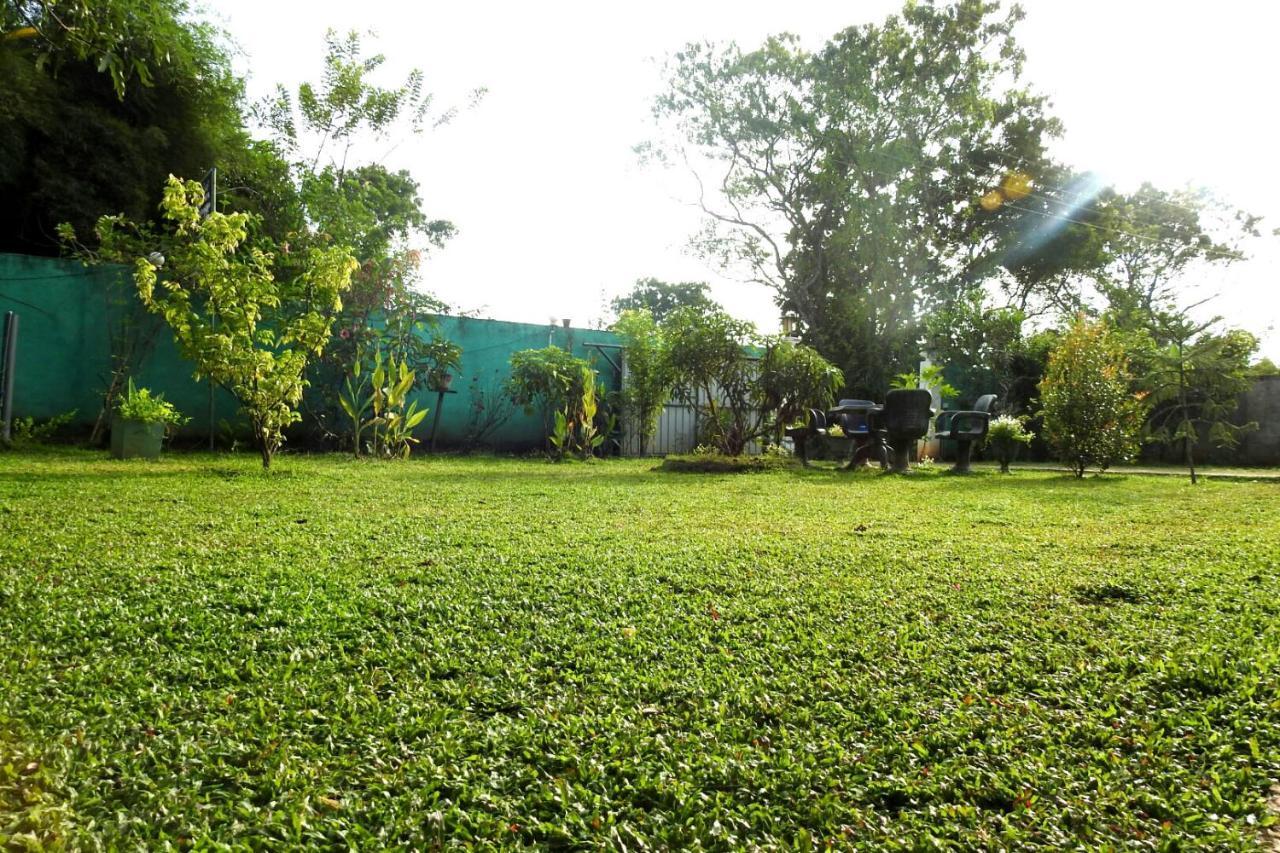 Hotel Nimjaya Udawalawe Ngoại thất bức ảnh